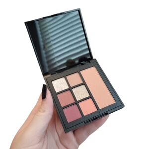 Whats Up Beauty Flirtique Eye & Cheek Palette